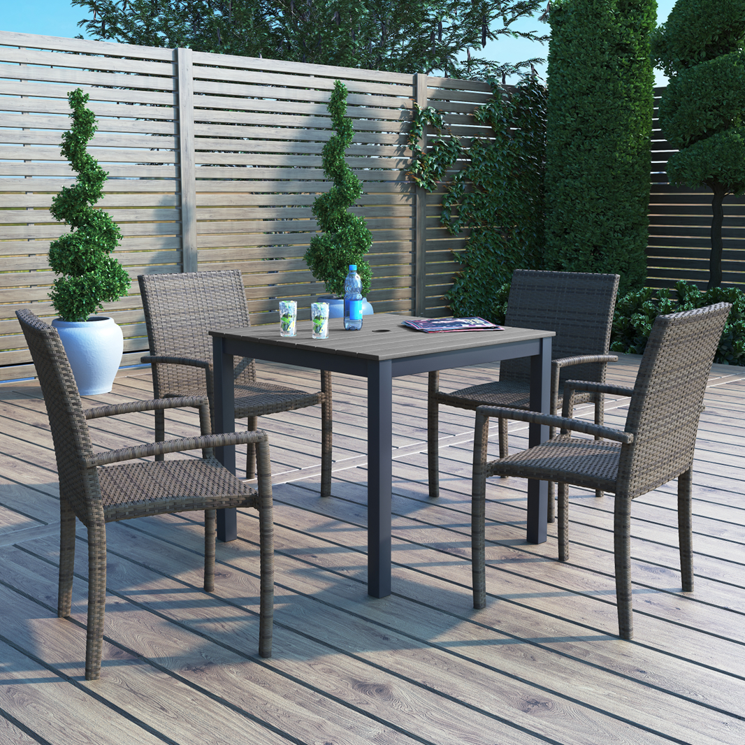 Chalfonte 33" Table w/ 2 Chairs