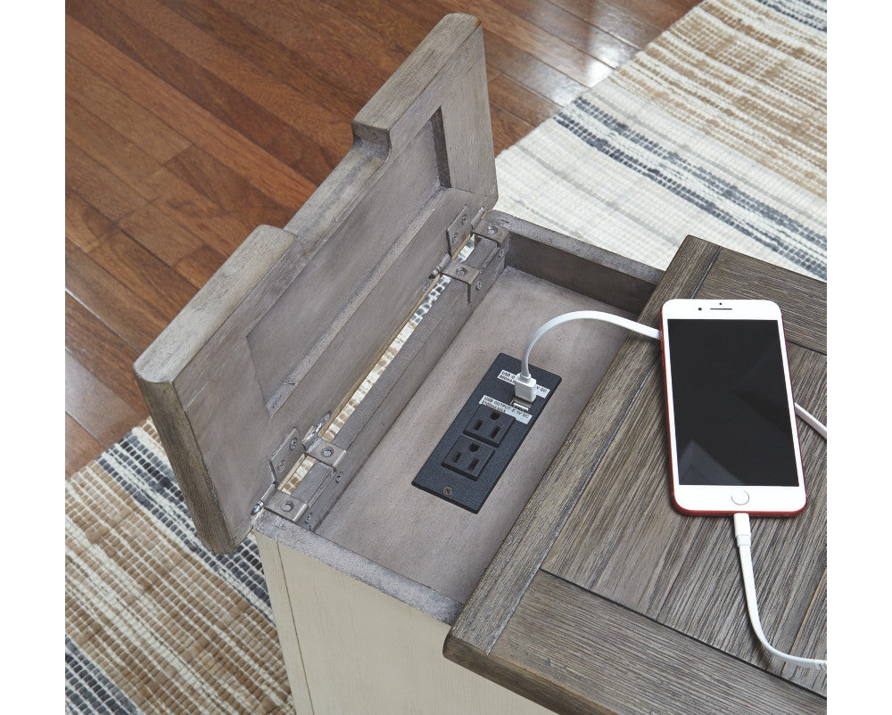 Bolanburg Side End Table